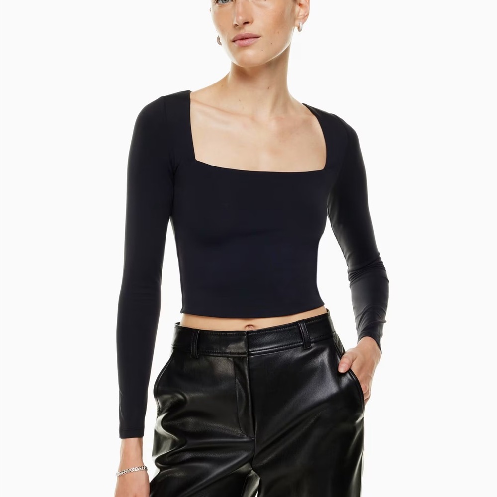 Aritzia Babaton Square Neck Top